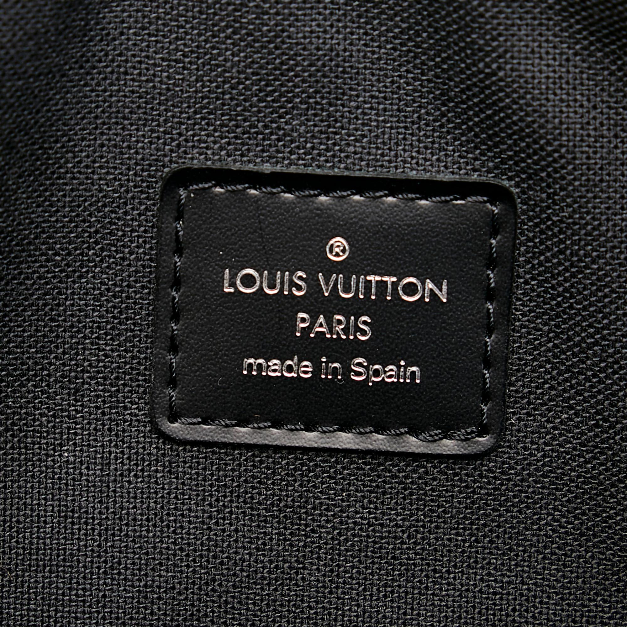 Louis Vuitton Taiga Kaluga Clutch Bag (SHG-26940)