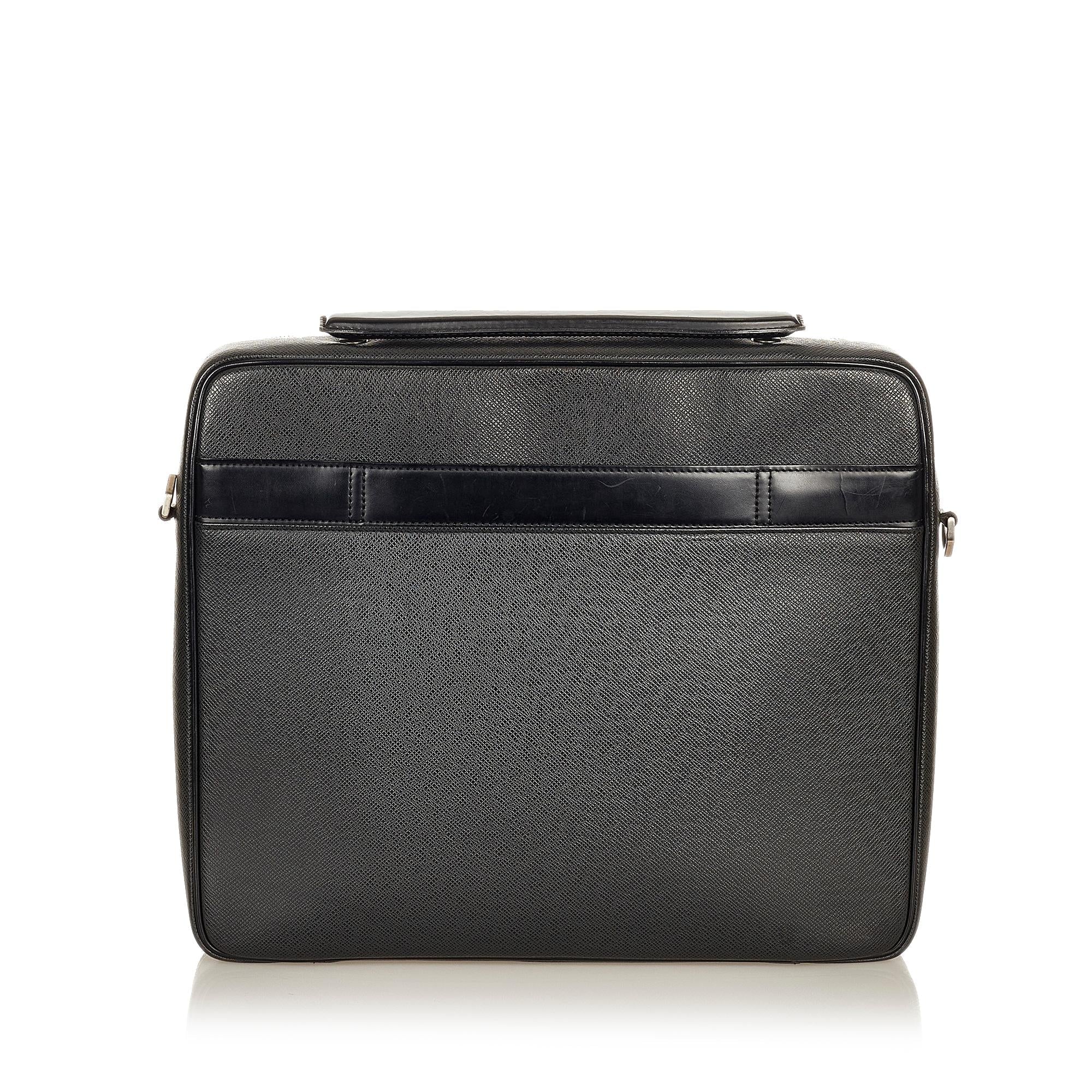 Louis Vuitton Taiga Porte Ordinateur Odessa (SHG-27869)