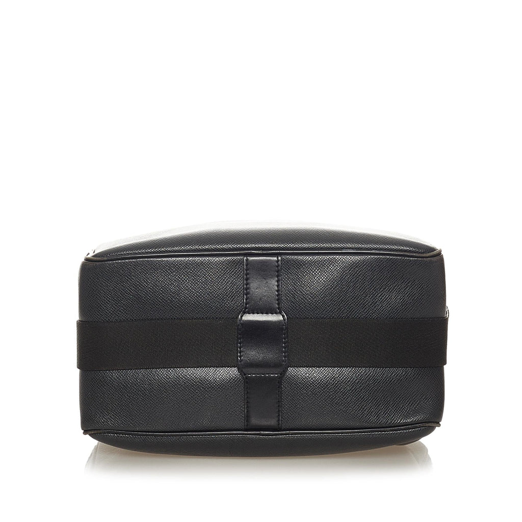 Louis Vuitton Taiga Reporter PM (SHG-27532)