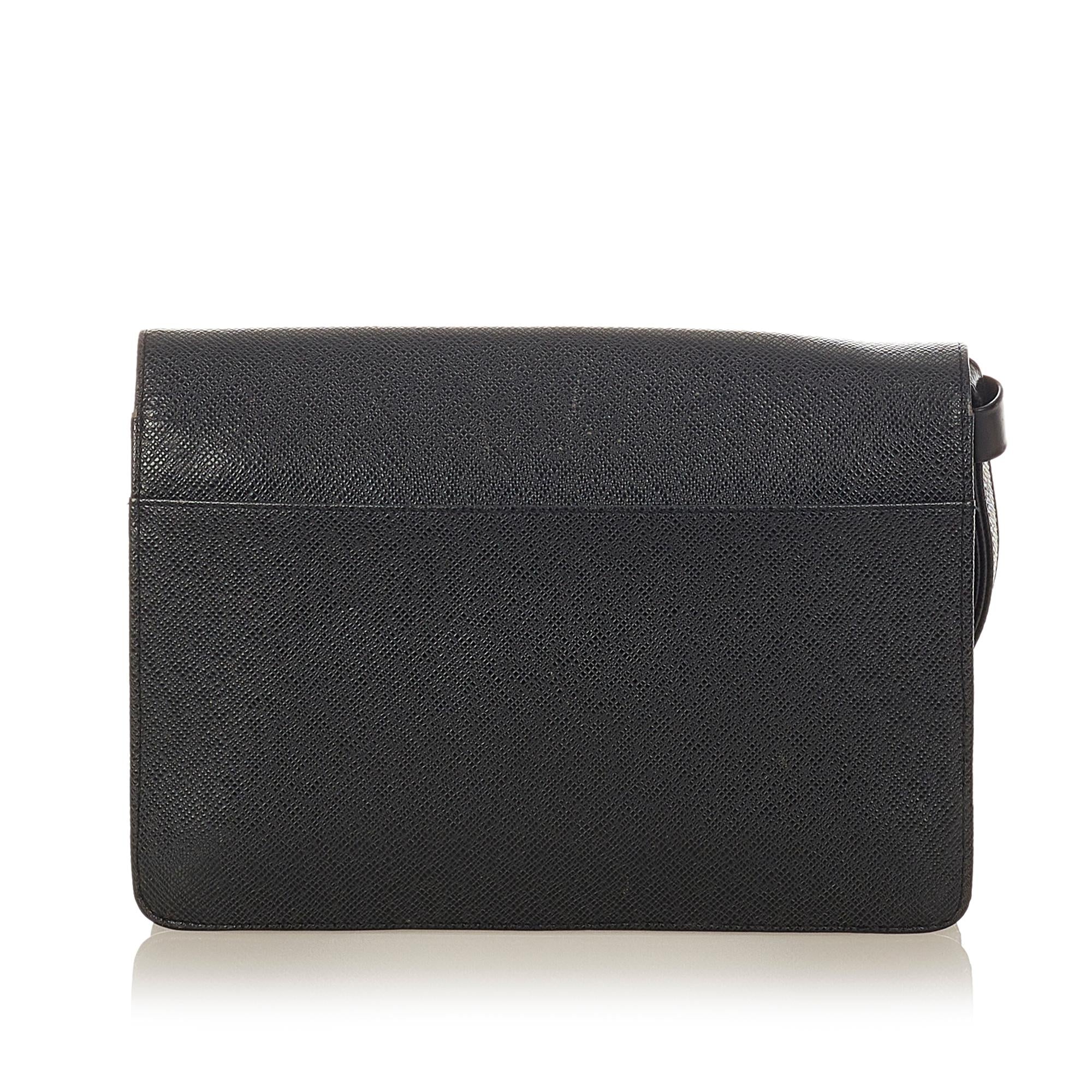 Louis Vuitton Taiga Selenga (SHG-26618)