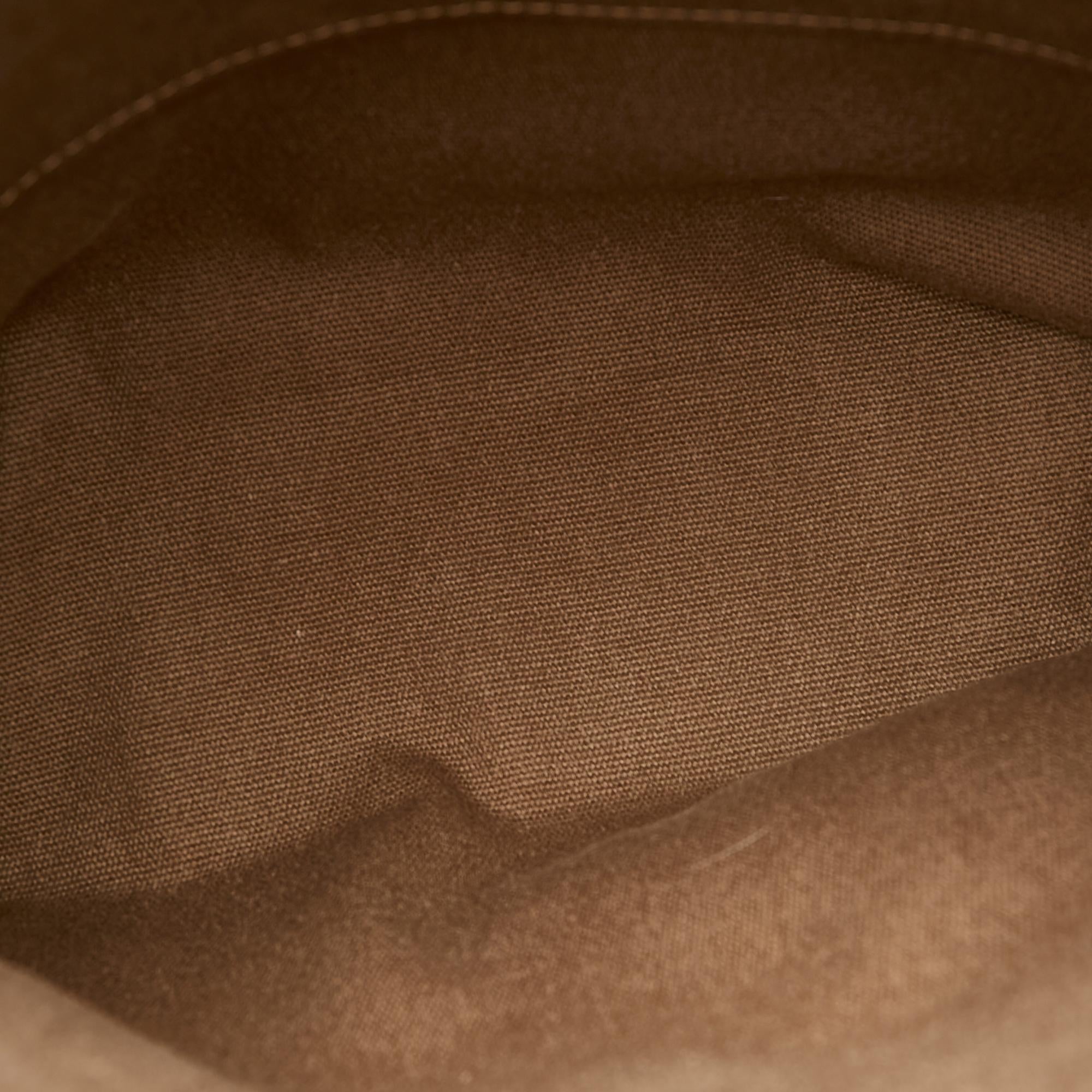 Louis Vuitton Utah Shawnee MM (SHG-26715)