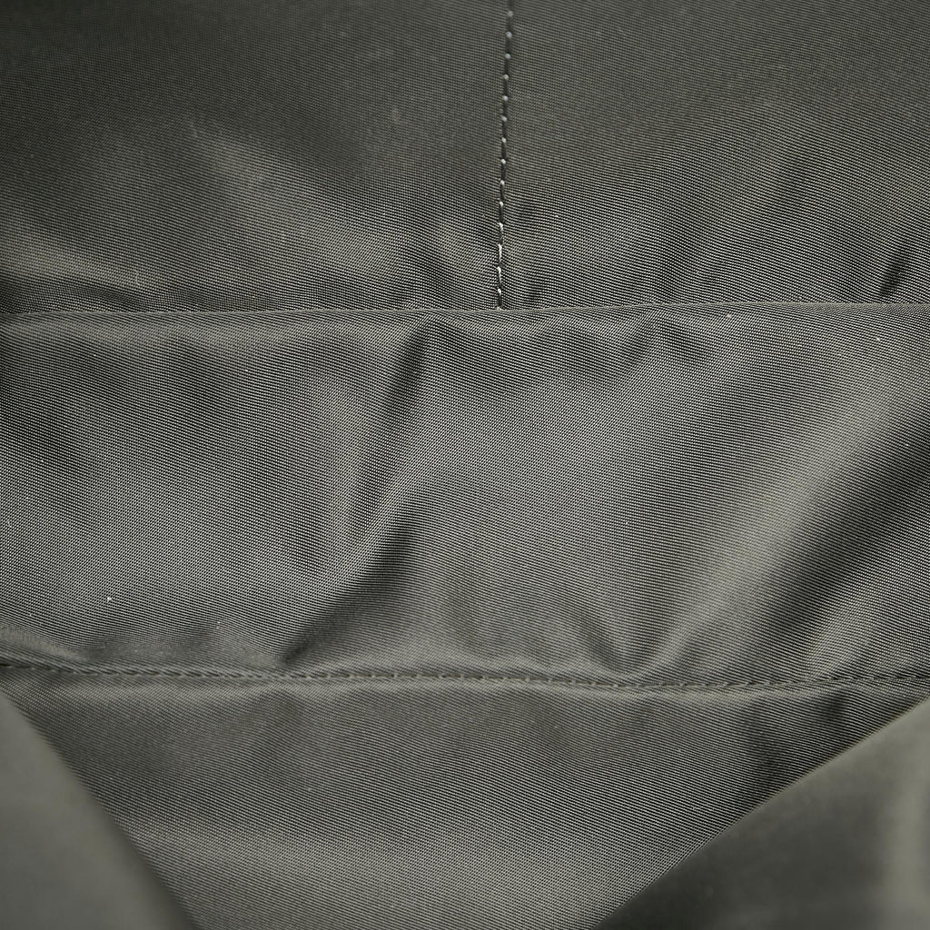 Louis Vuitton V-Line Fast (SHG-24281)