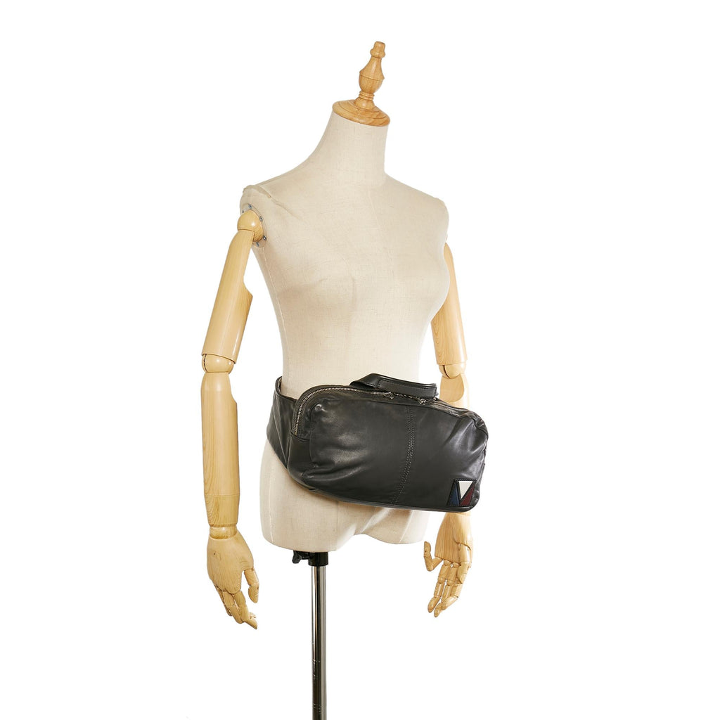 Louis Vuitton V-Line Fast (SHG-24281)