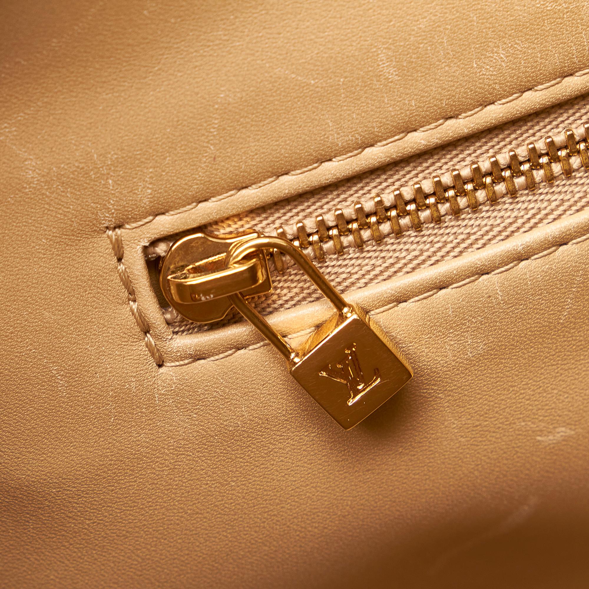 Louis Vuitton Vernis Houston (SHG-27330)