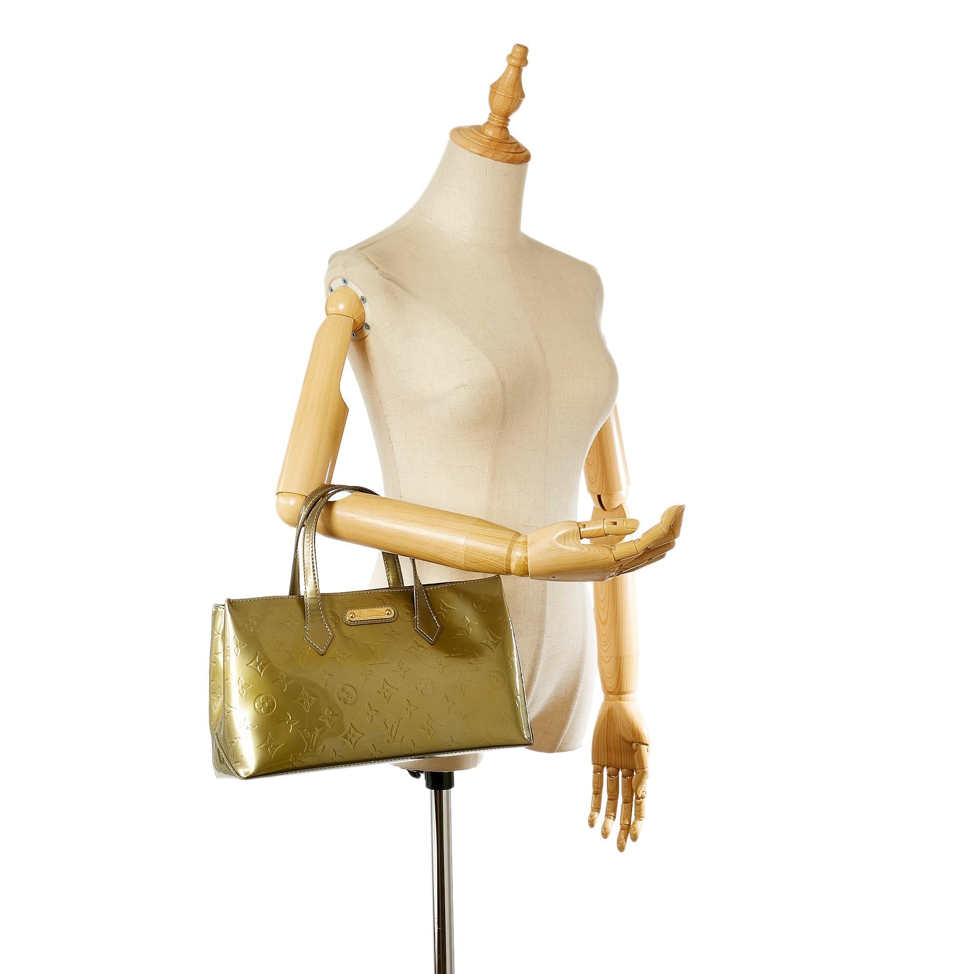Louis Vuitton Vernis Wilshire PM (SHG-23177)