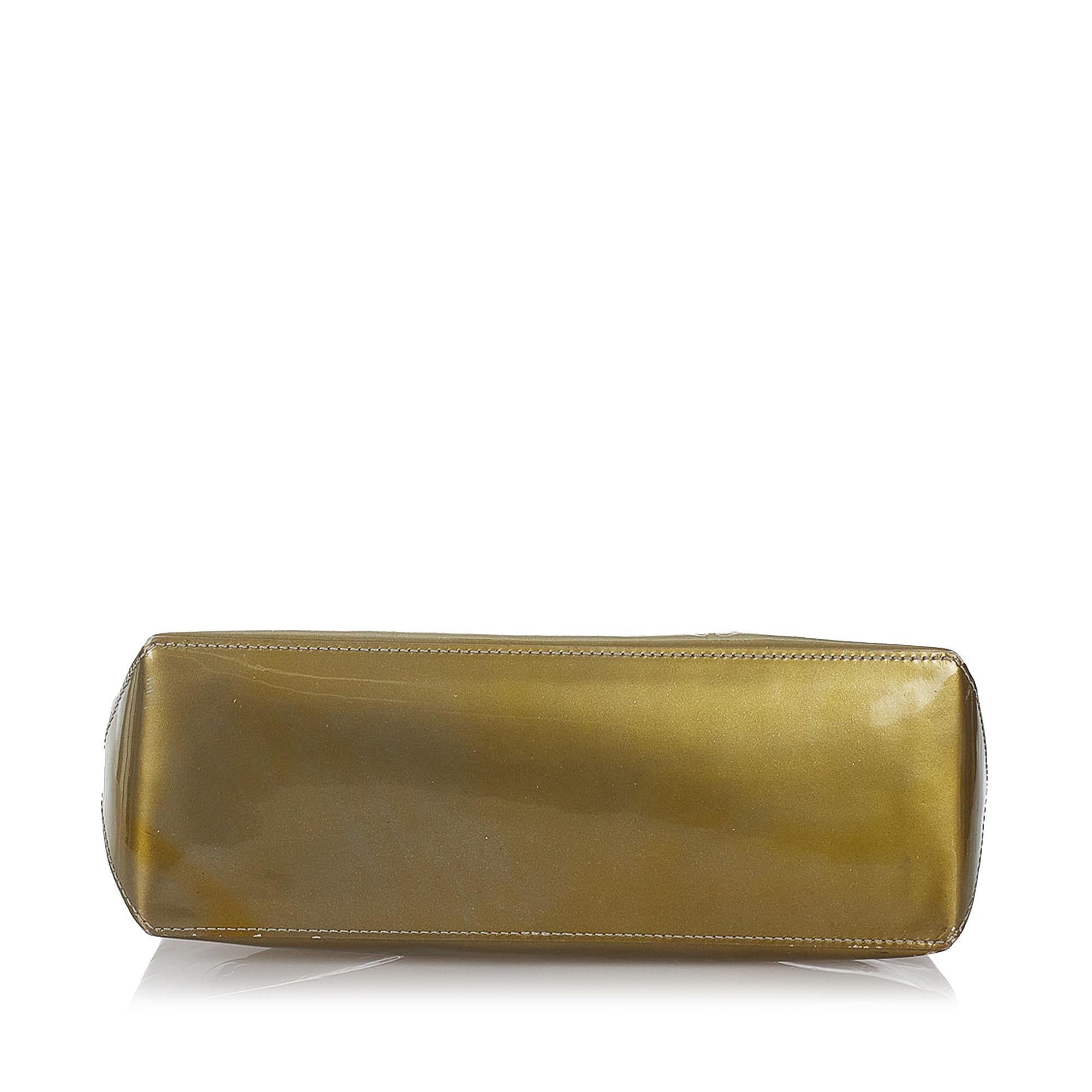 Louis Vuitton Vernis Wilshire PM (SHG-26749)