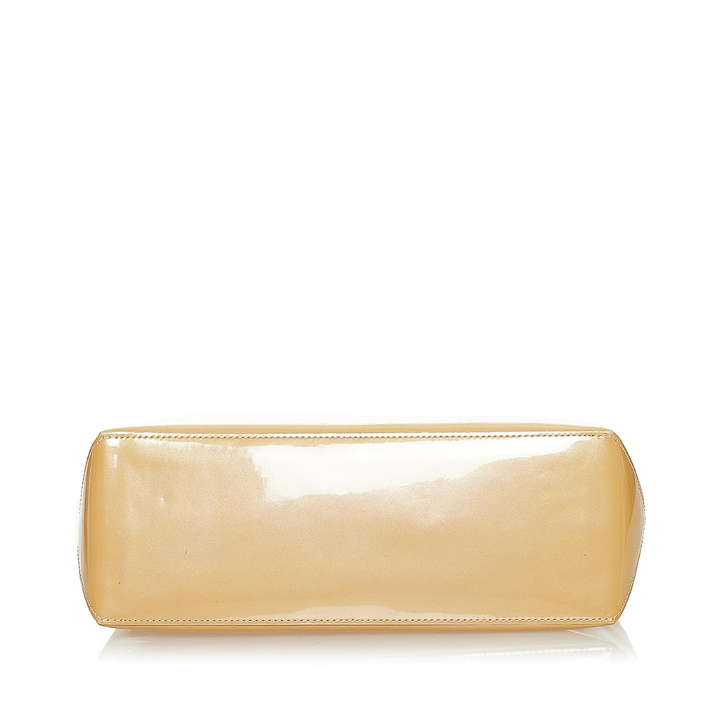 Louis Vuitton Vernis Wilshire PM (SHG-27789)