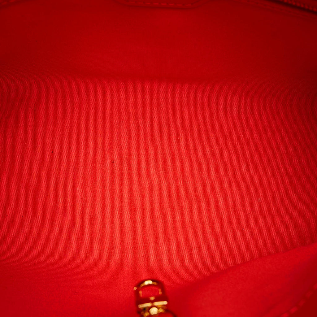 Louis Vuitton Vernis Wilshire PM (SHG-27884)