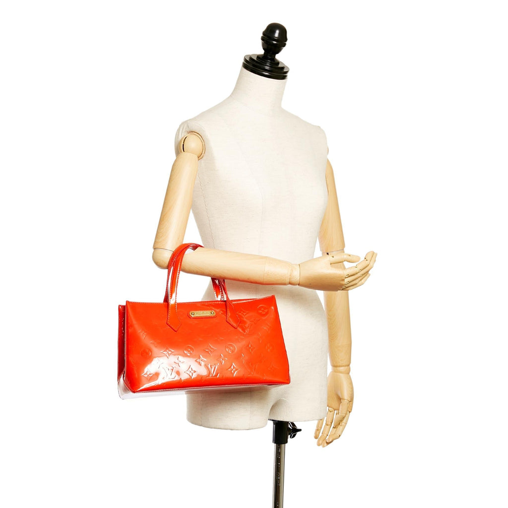 Louis Vuitton Vernis Wilshire PM (SHG-27884)