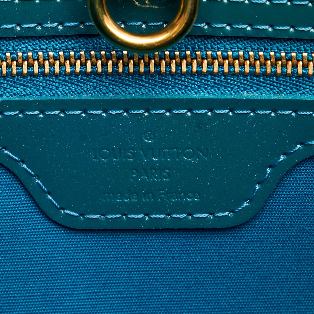 Louis Vuitton Vernis Wilshire PM (SHG-27981)