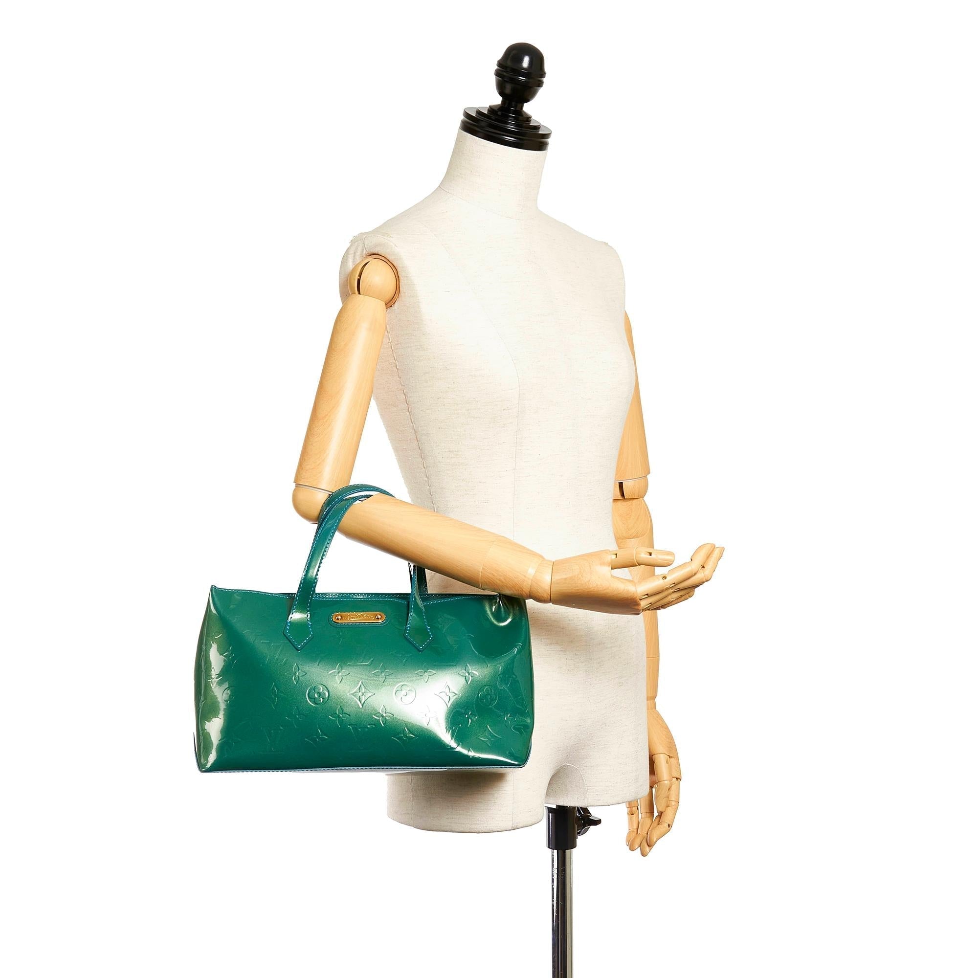 Louis Vuitton Vernis Wilshire PM (SHG-27981)