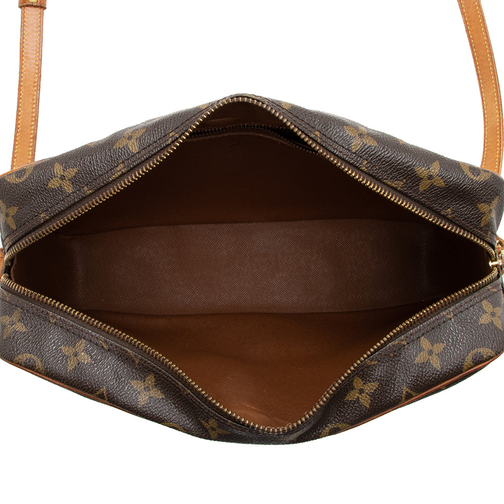 Louis Vuitton Vintage Monogram Canvas Trocadero 27 Shoulder Bag (SHF-17092)