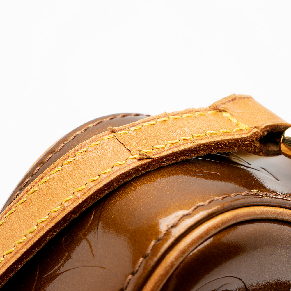 Louis Vuitton Vintage Monogram Vernis Christie MM Shoulder Bag (SHF-18299)