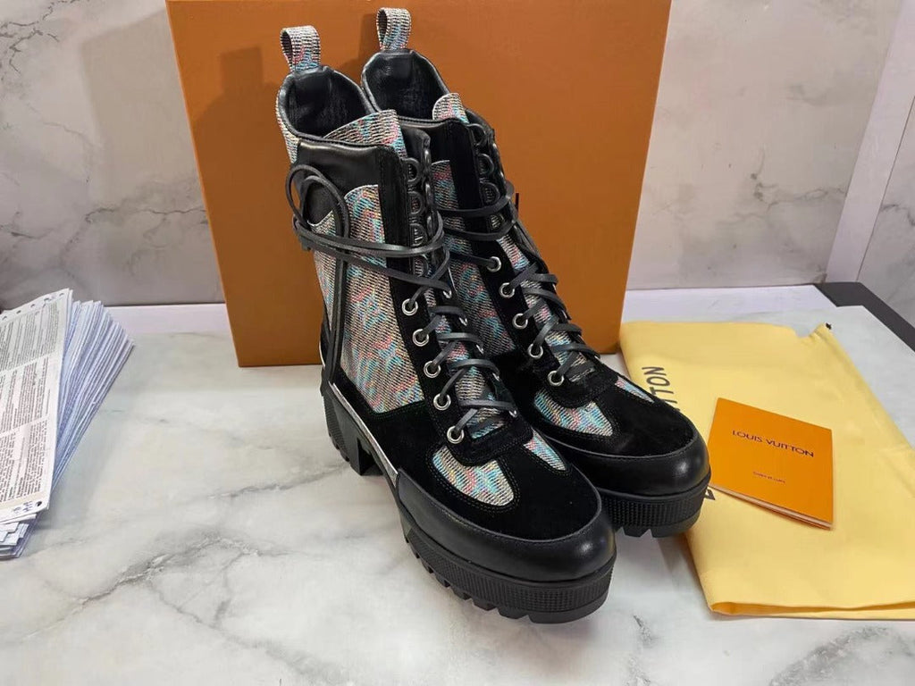 Louis Vuitton Laureate Desert Boots Pop Monogram Calfskin Leather Fall/Winter 2021 Collection 1A5SM2 Blue