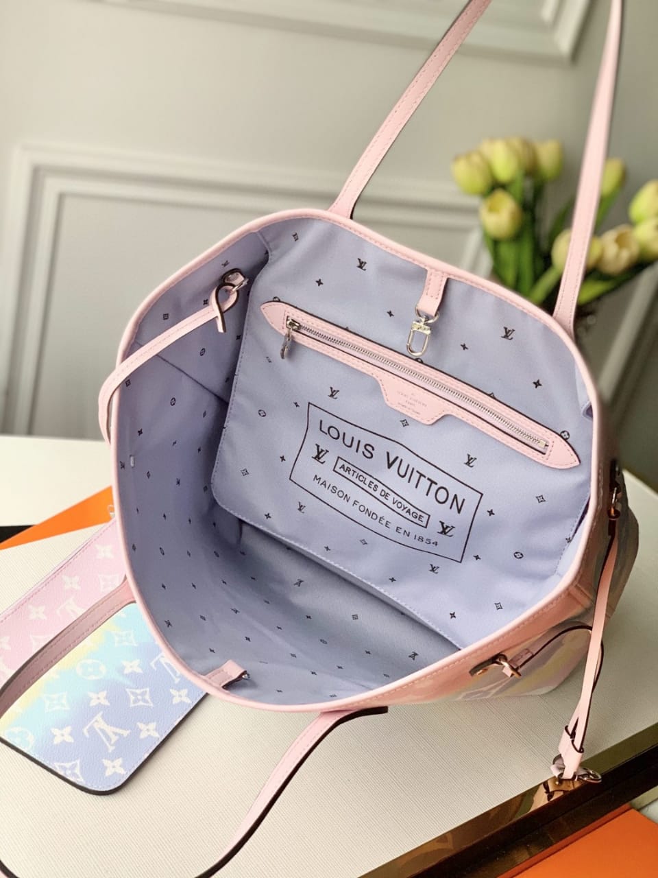 Louis Vuitton Tie Dye Escale Neverfull MM 32cm Monogram Canvas Spring/Summer Collection M45270, Pastel Pink