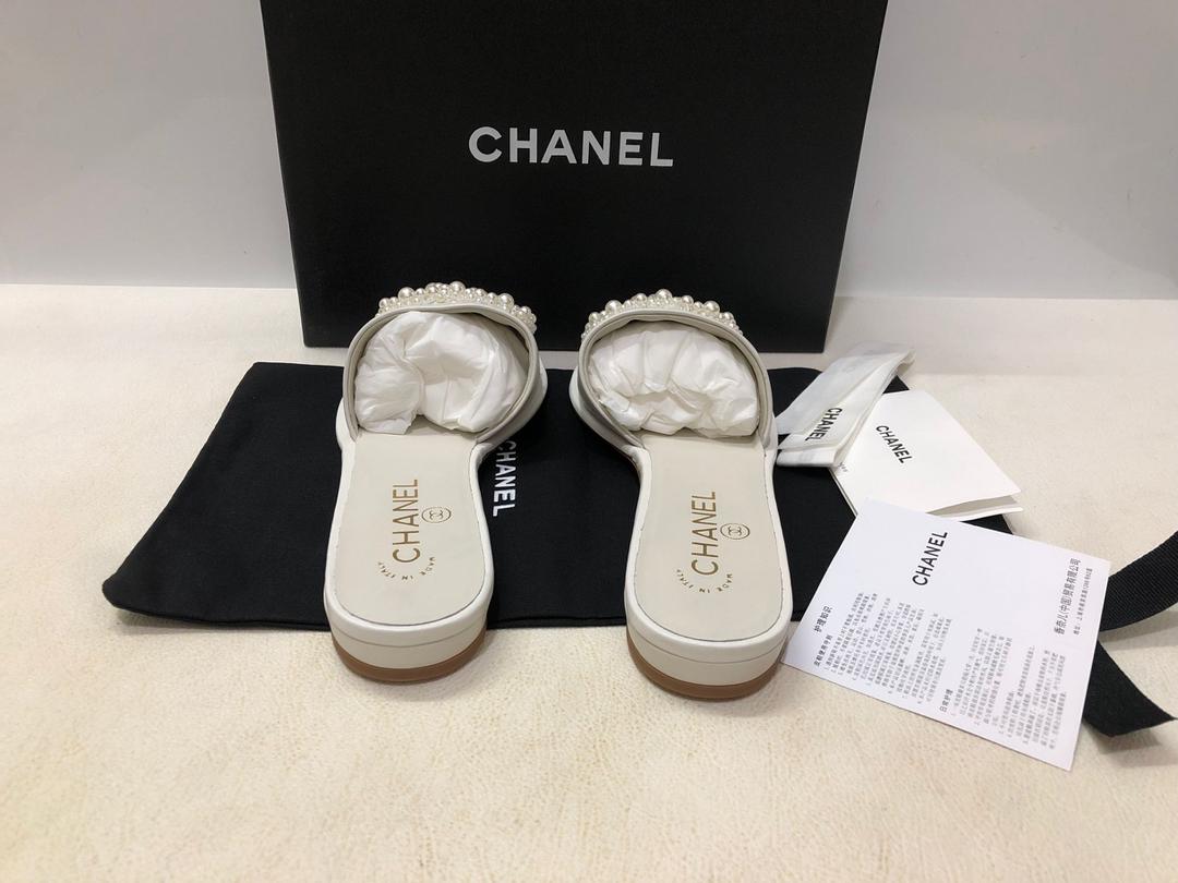 Chanel Pearl Embroidered Sandals Lambskin Leather Spring/Summer Collection, White