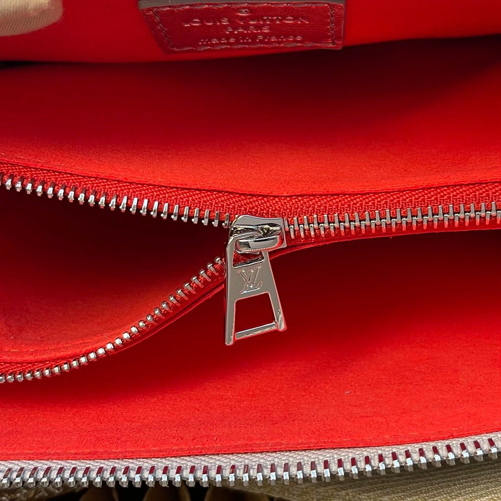 Louis Vuitton Coussin PM Monogram 10.2 Inches Silver