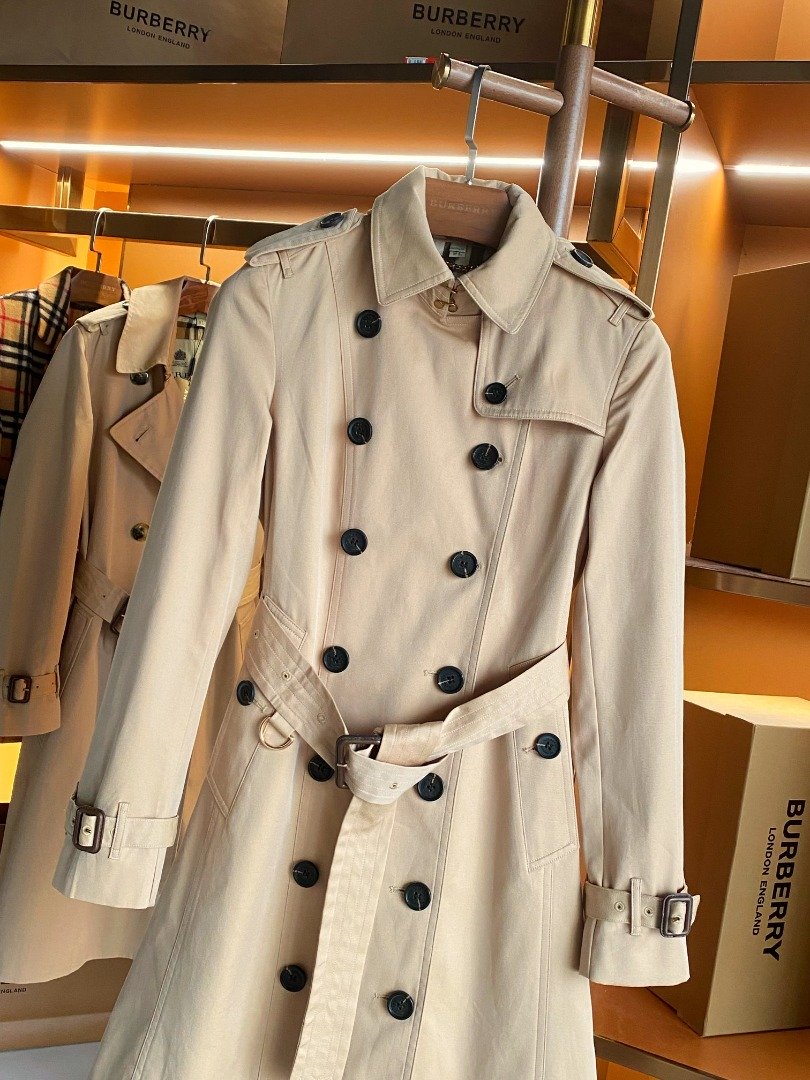 Burberry The Mid-length Kensington Heritage Trench Coat
