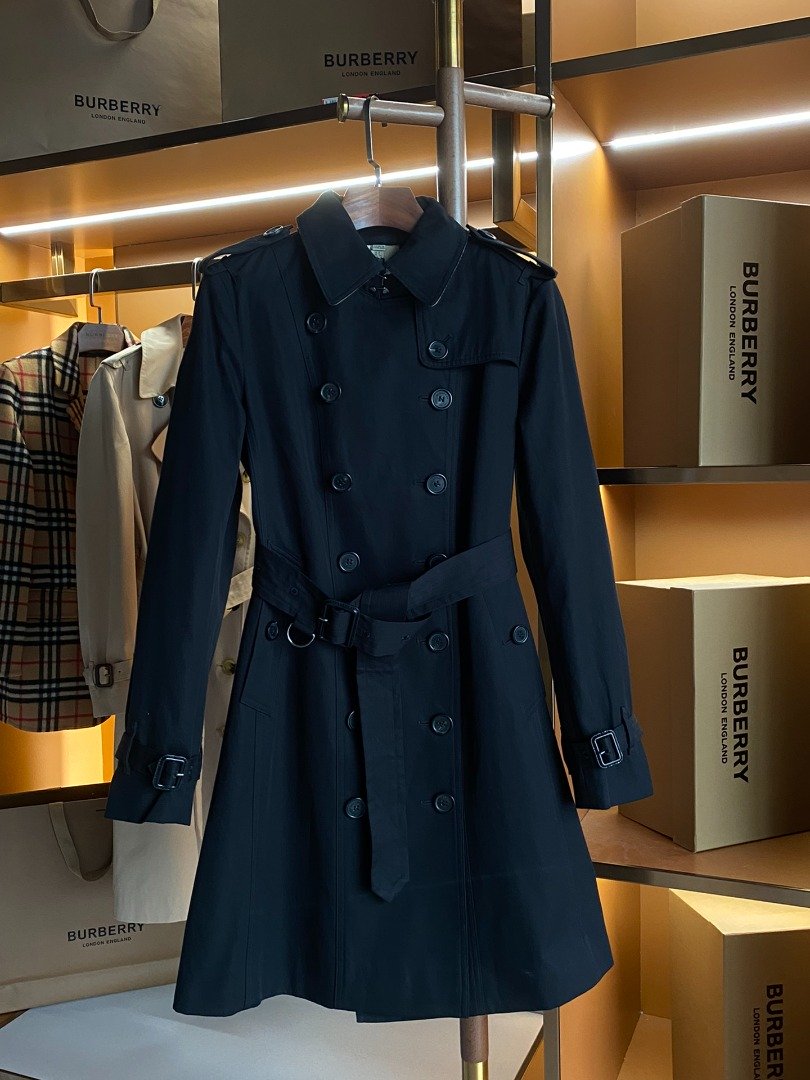 Burberry The Mid-length Kensington Heritage Trench Coat Black
