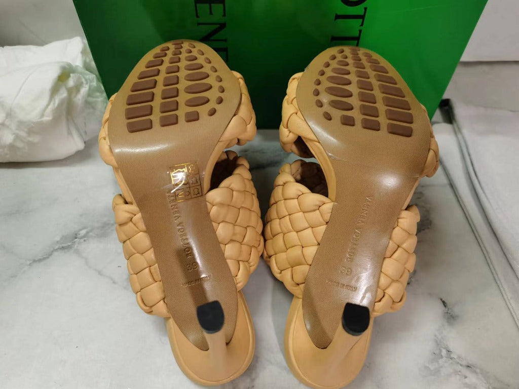 Bottega Veneta Curve Sandals 9.5cm Heel Lambskin Leather Spring/Summer Collection Saffron