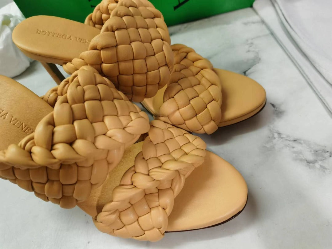 Bottega Veneta Curve Sandals 9.5cm Heel Lambskin Leather Spring/Summer Collection Saffron