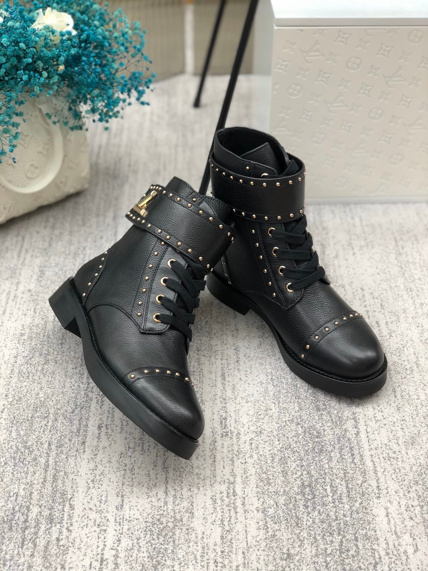 Louis Vuitton Wonderland Ranger Black