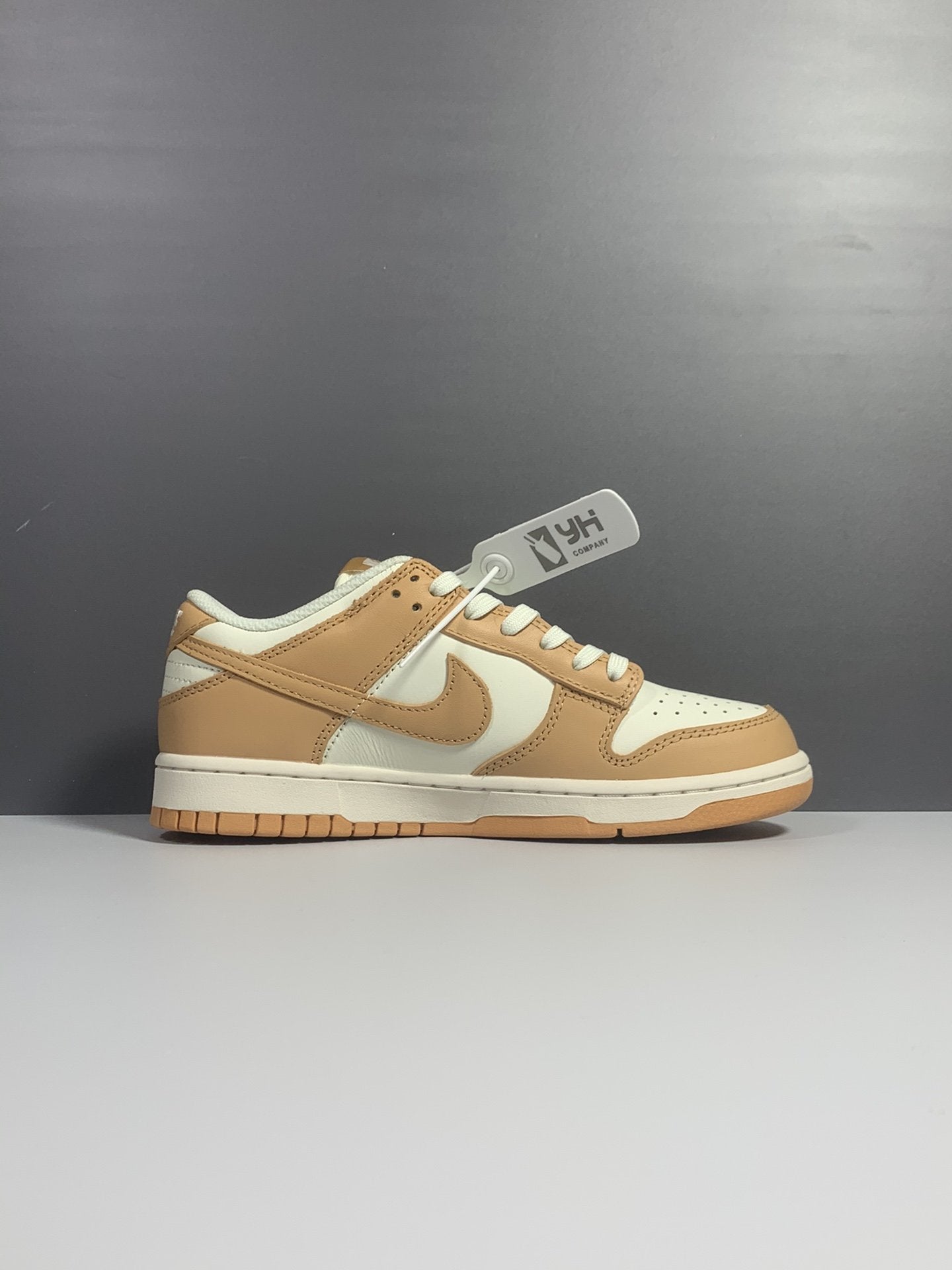 Nike Dunk Low Harvest Moon