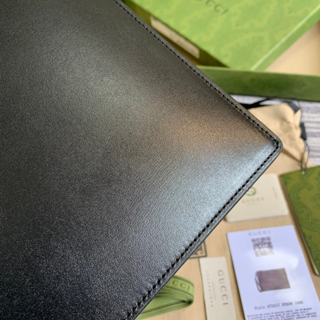 Gucci Marmont Pouch