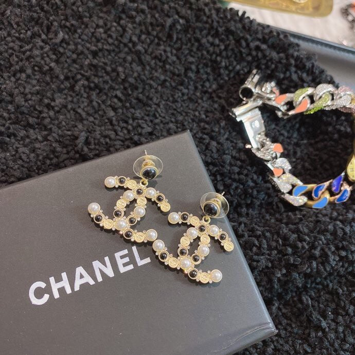 Chanel Earings