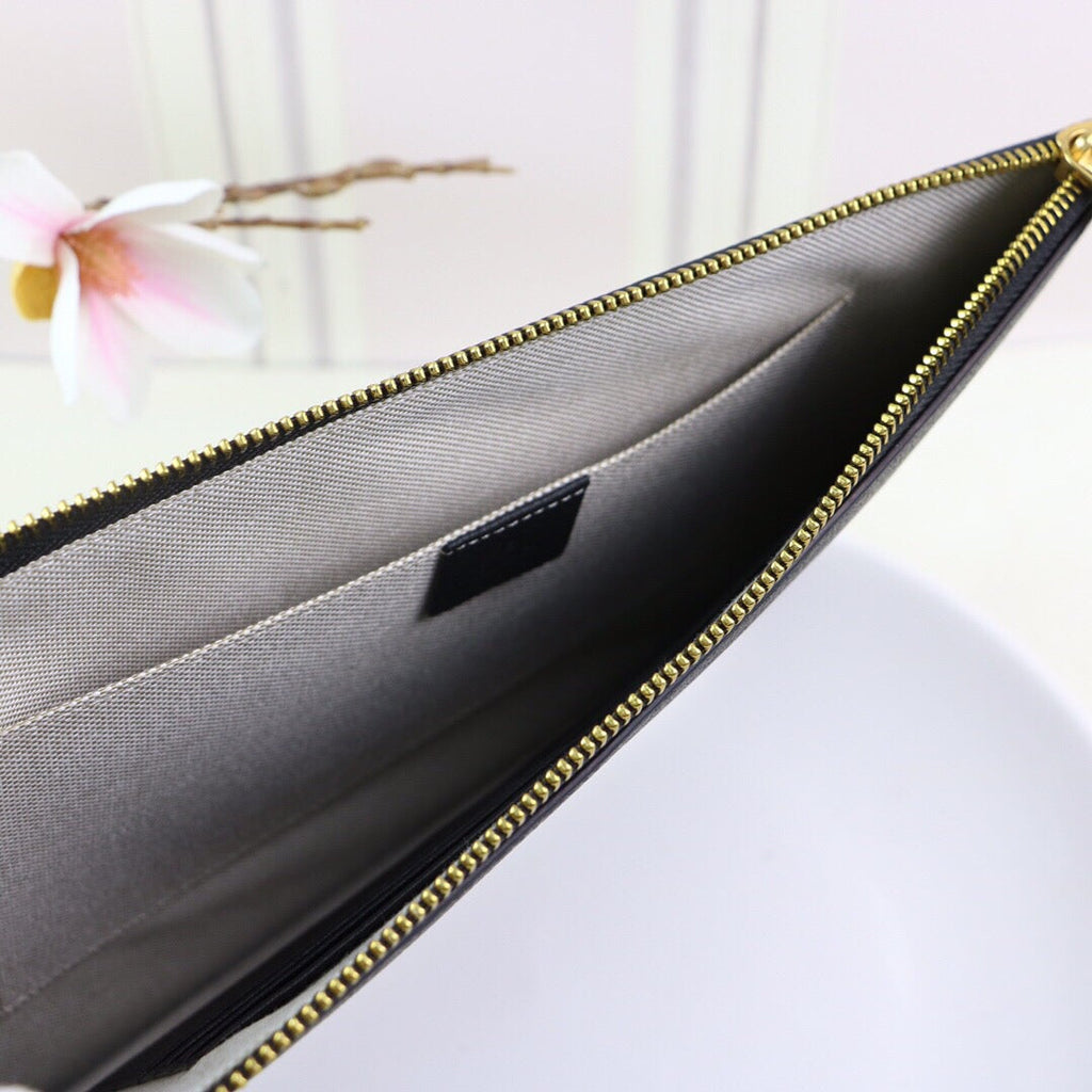 Gucci Printed Pouch