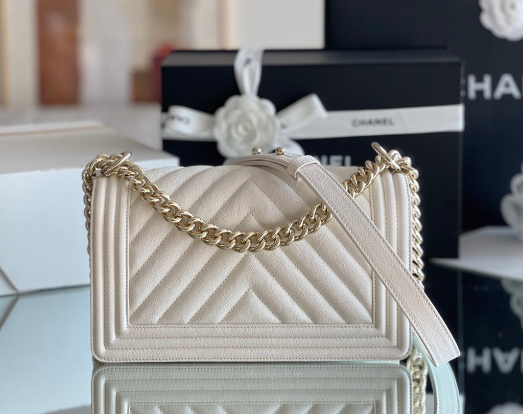 Chanel Medium Classic Flapbag 25cm White