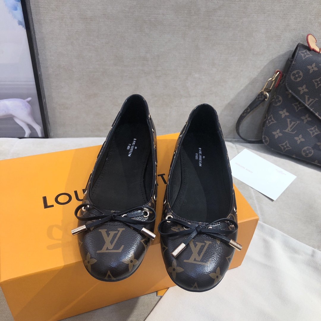 Louis Vuitton Gloria Flat Loafer Black