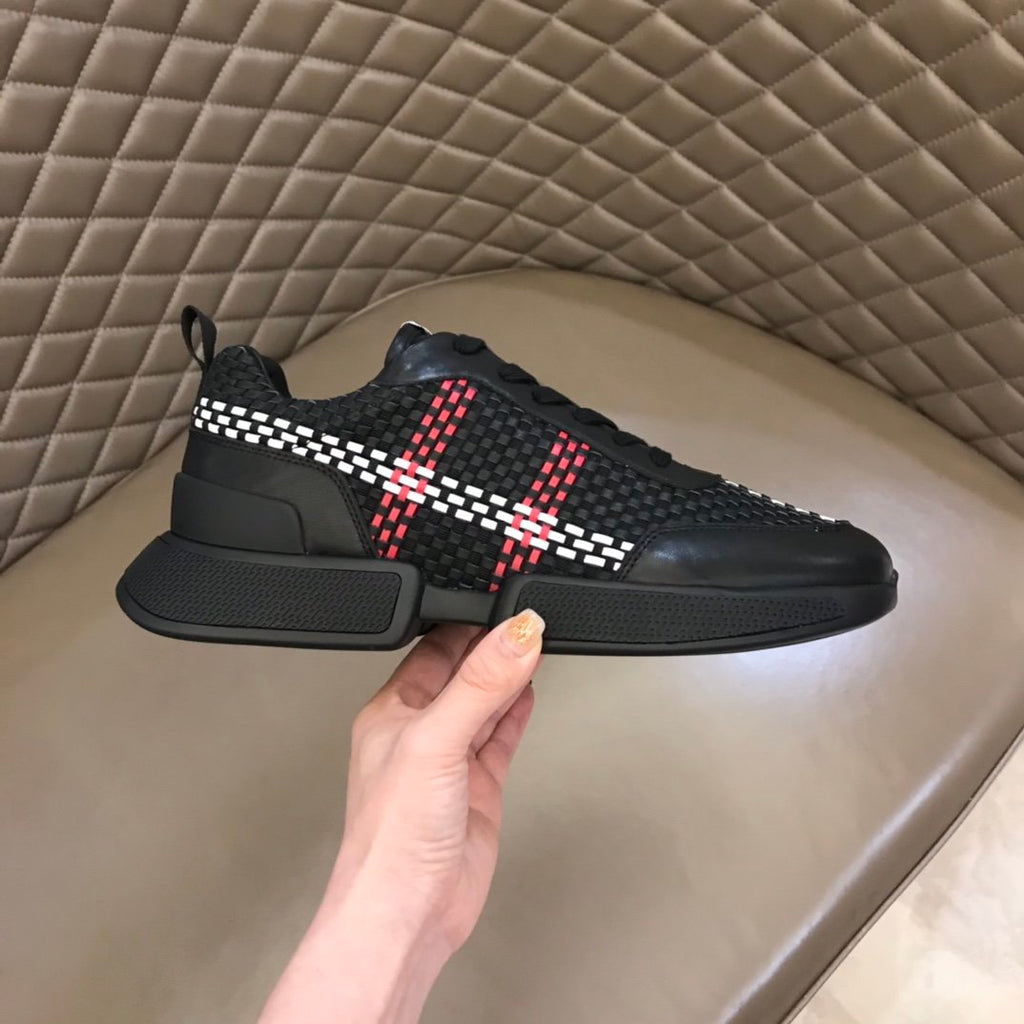 Hermes Trail Sneaker