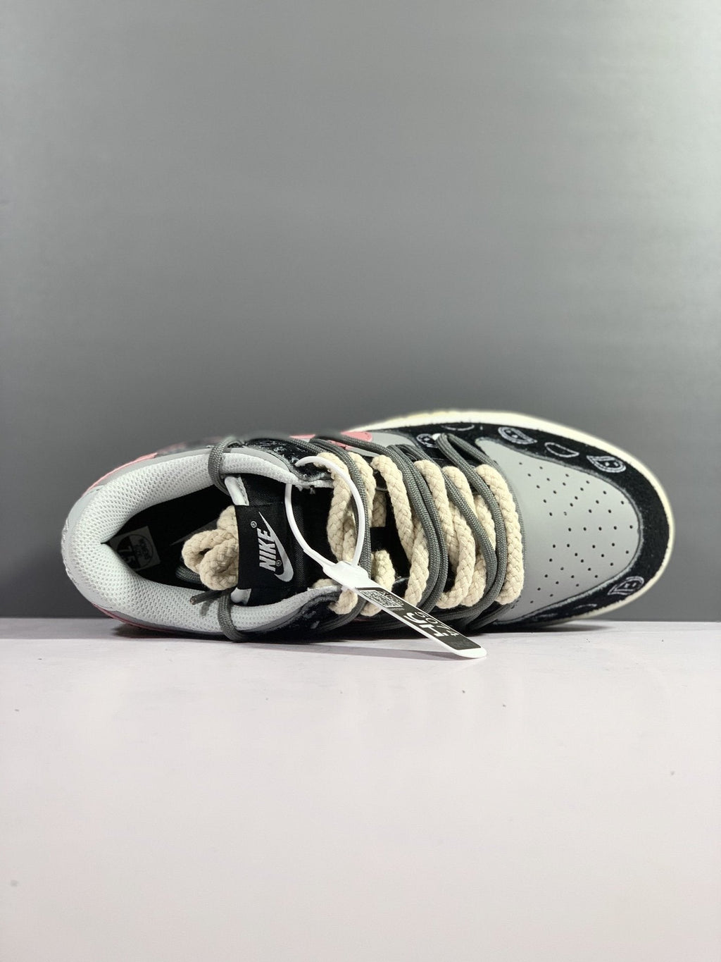 Nike SB Dunk Low Top