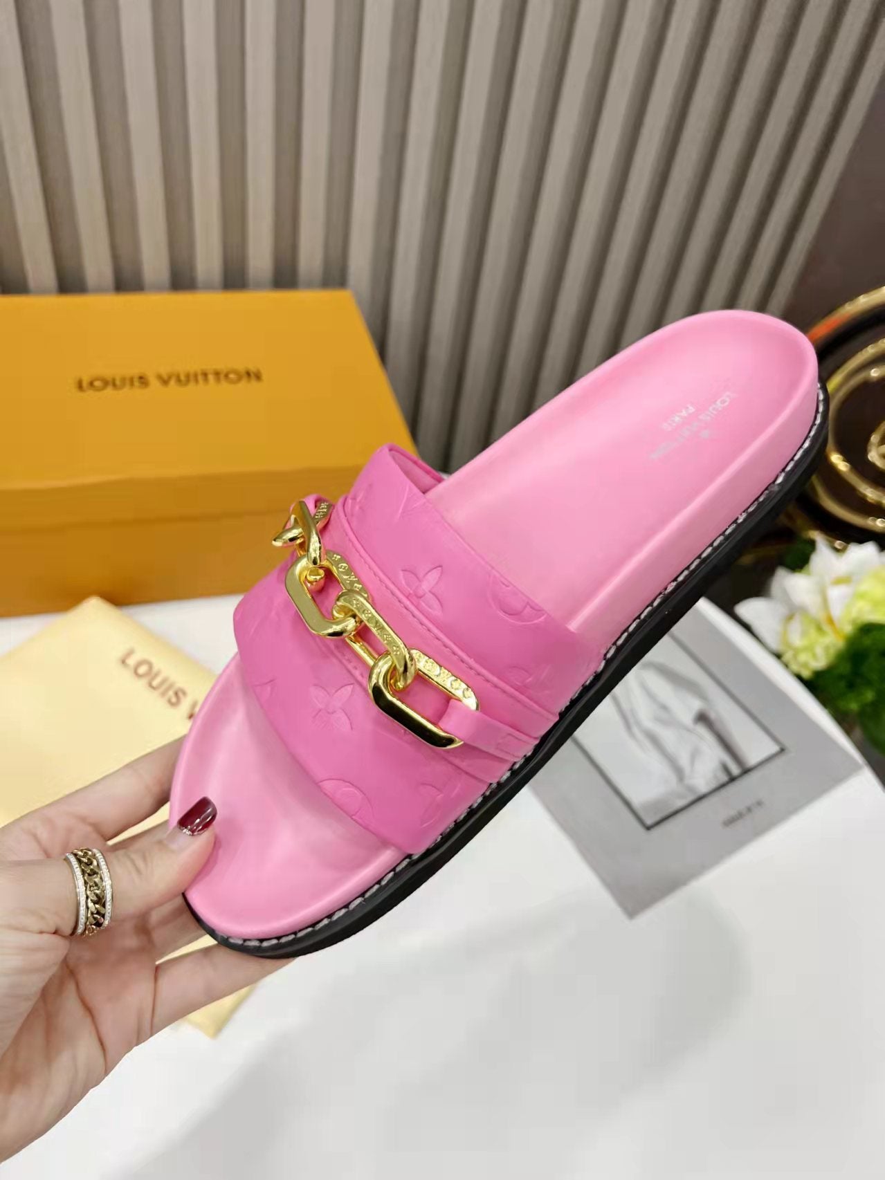 Louis Vuitton Unset Flat Comfort Mule Pink