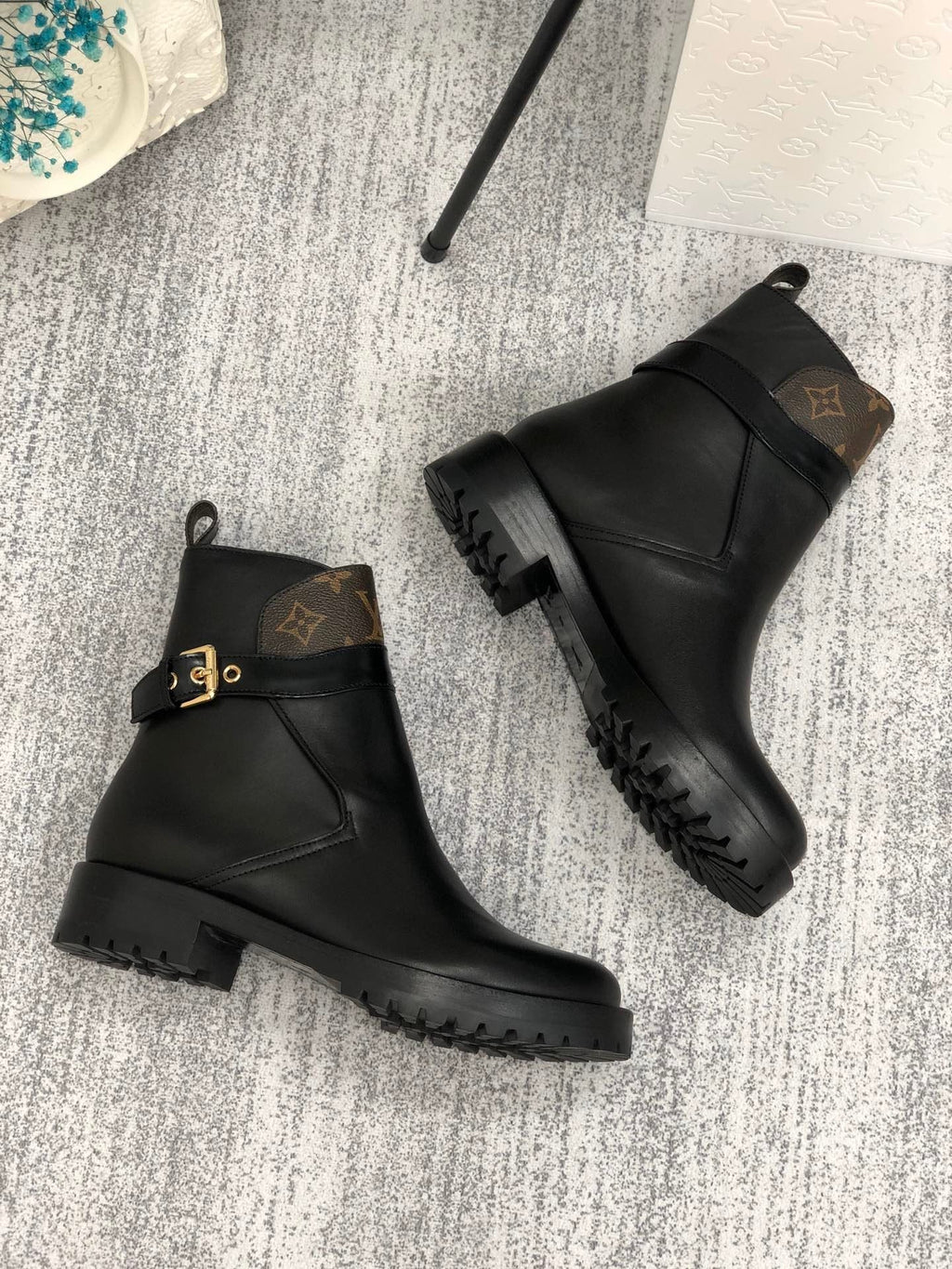 Louis Vuitton Discovery Flat Ankle Boot Black