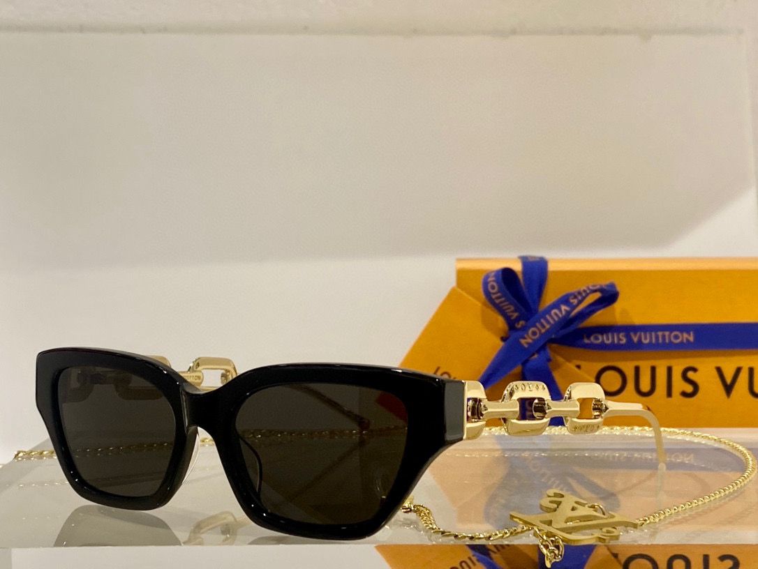 Louis Vuitton Edge Cat Eye Sunglasses
