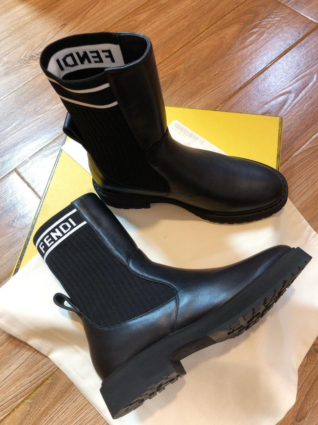 Fendi Rockoko Black