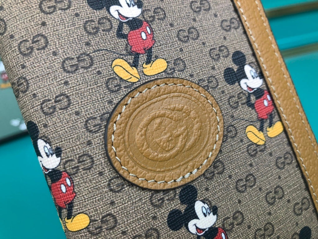 Gucci Disney Mickey Beige Wallet 15cm