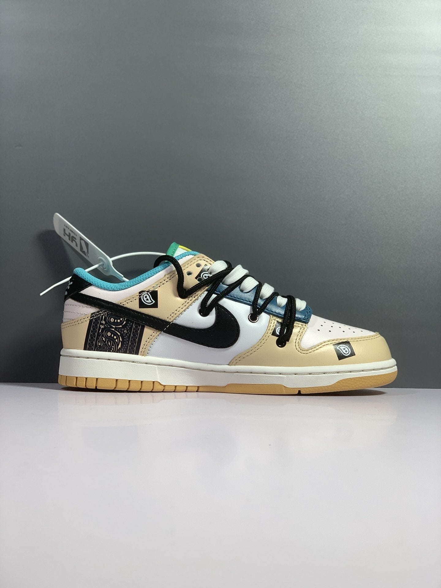 Nike SB Dunk Low Top