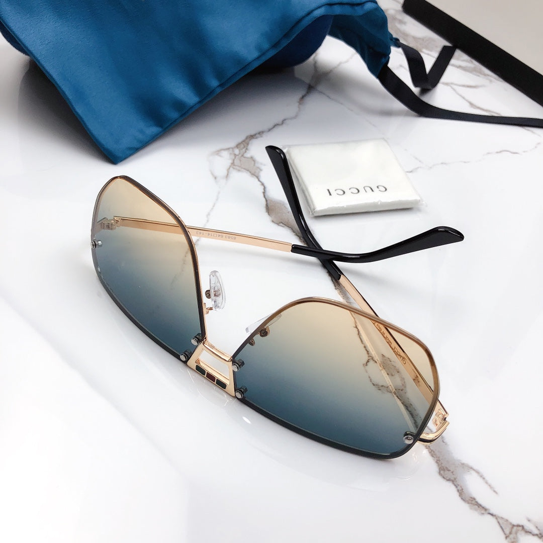 Gucci Navigator Frame Sunglasses