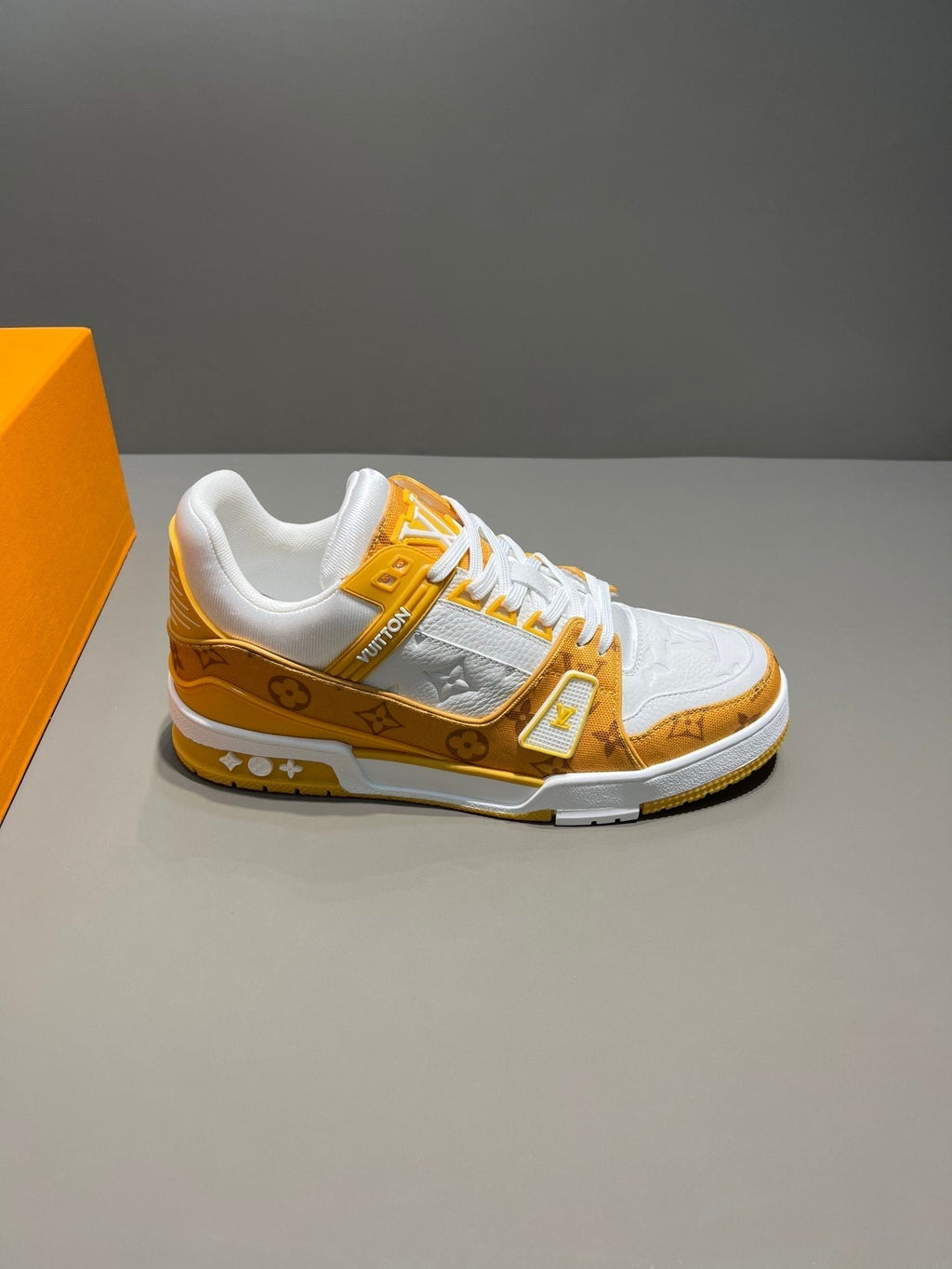 Louis Vuitton Trainer Sneaker