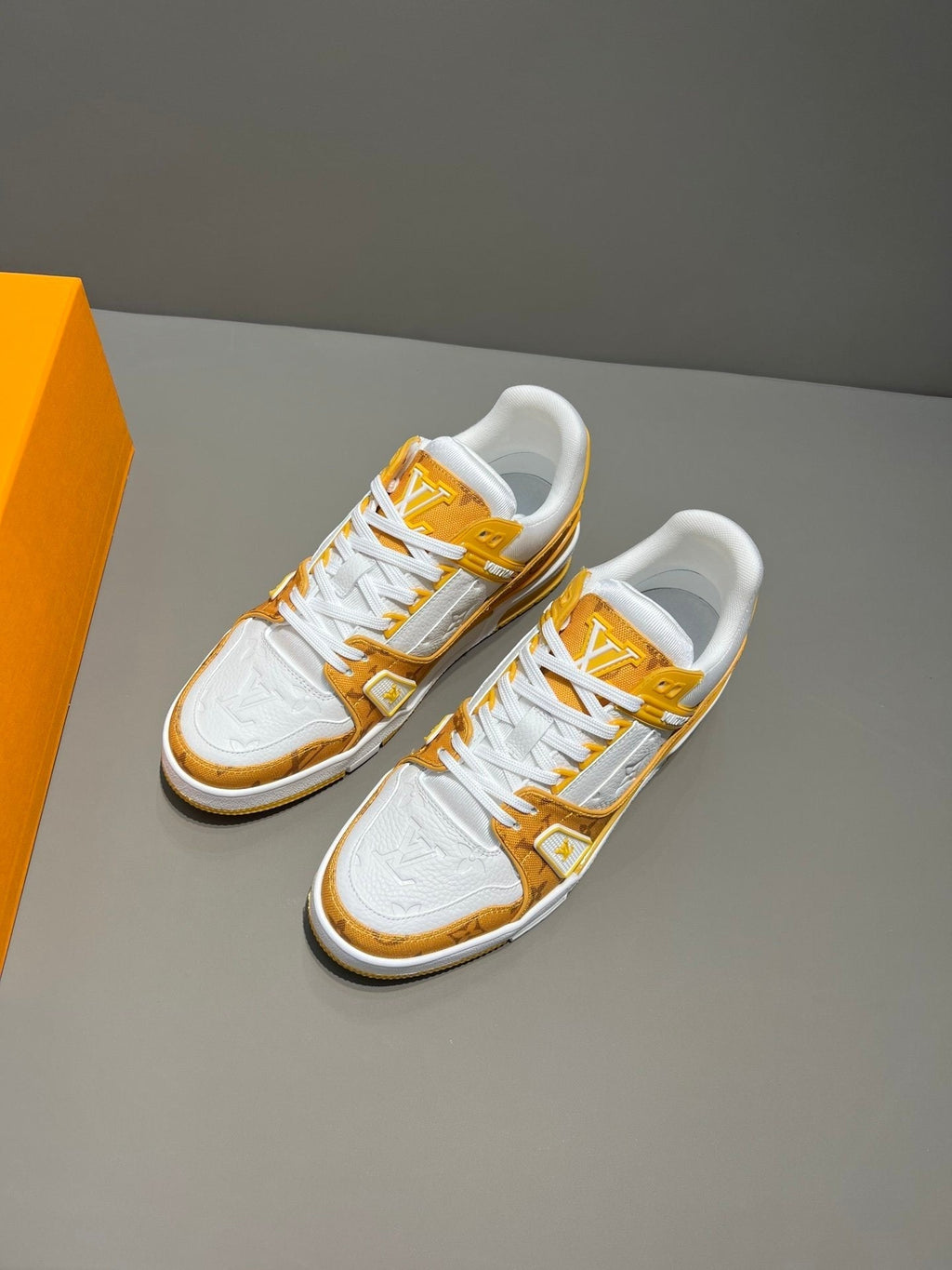 Louis Vuitton Trainer Sneaker