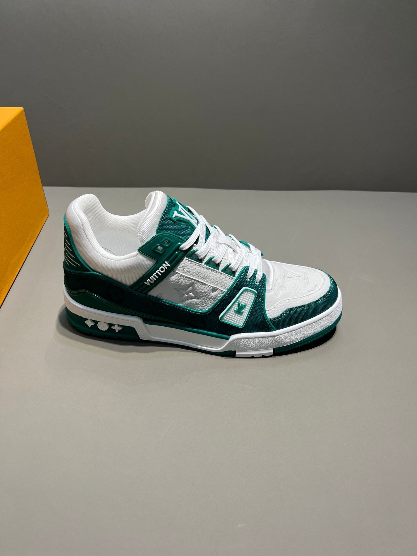 Louis Vuitton Trainer Sneaker