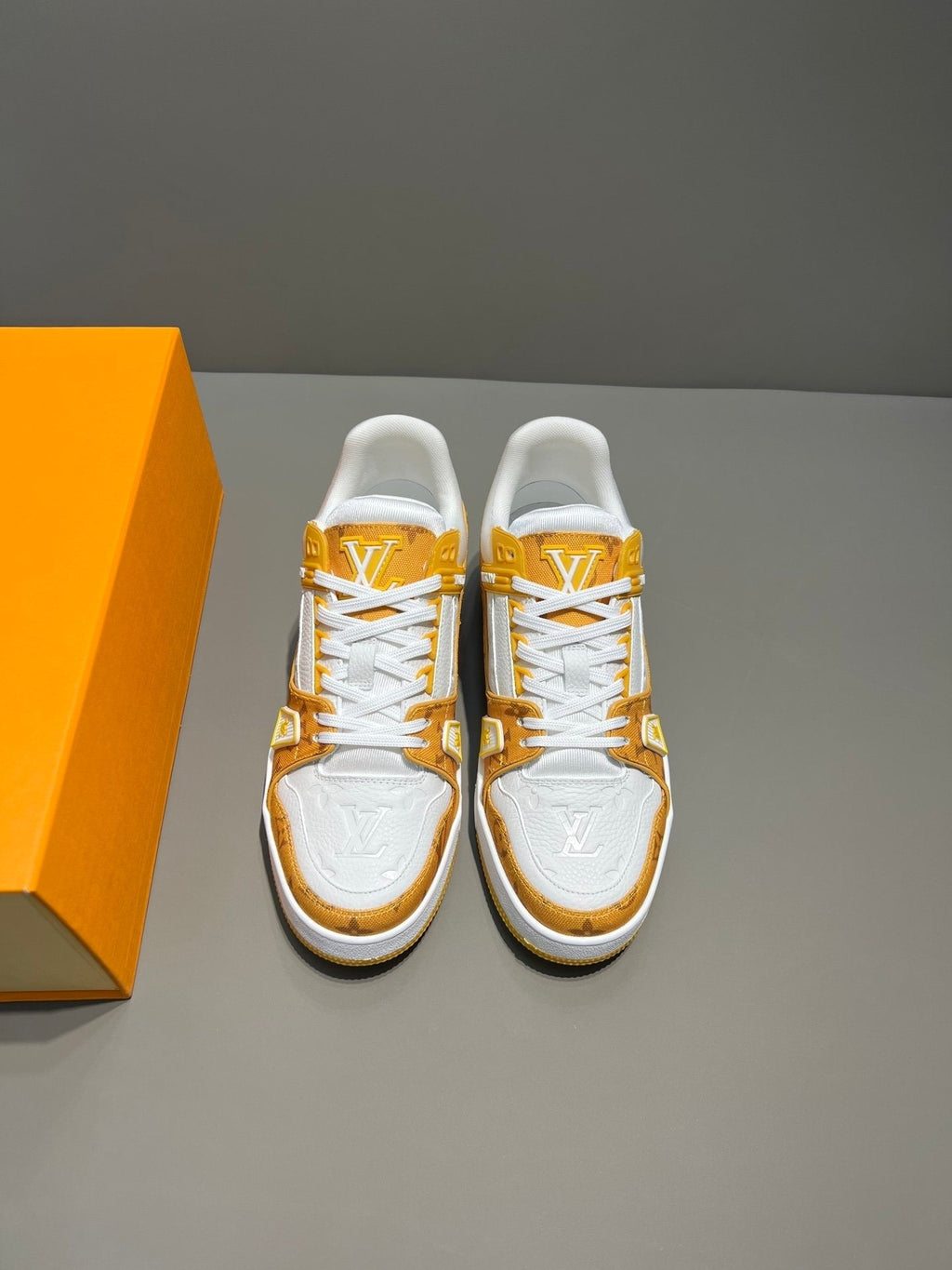 Louis Vuitton Trainer Sneaker