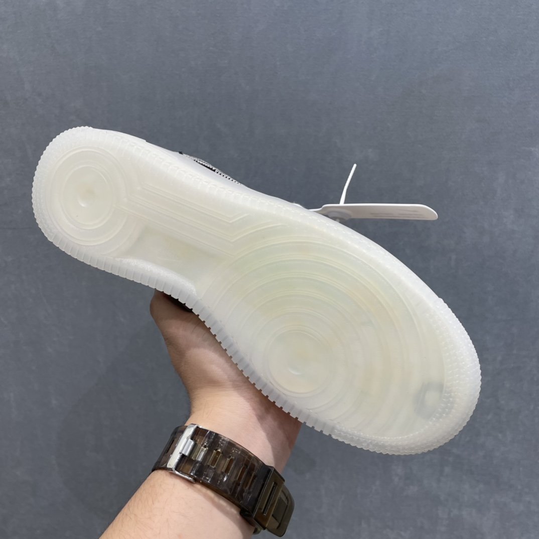 Louis Vuitton x Air Jordan 1 Trainer Sneaker
