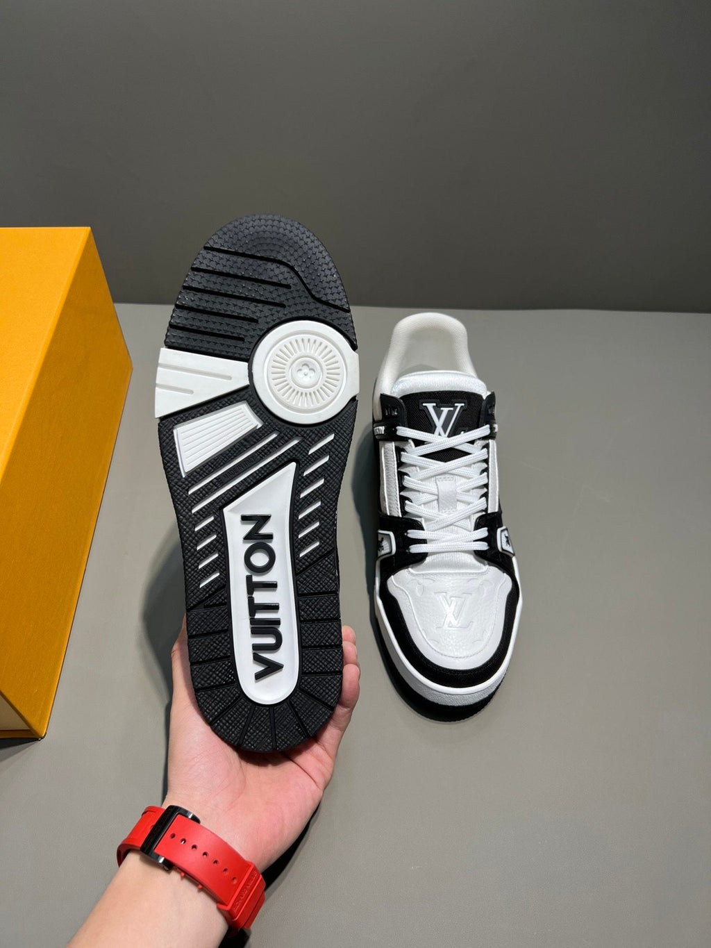 Louis Vuitton Trainer Sneaker