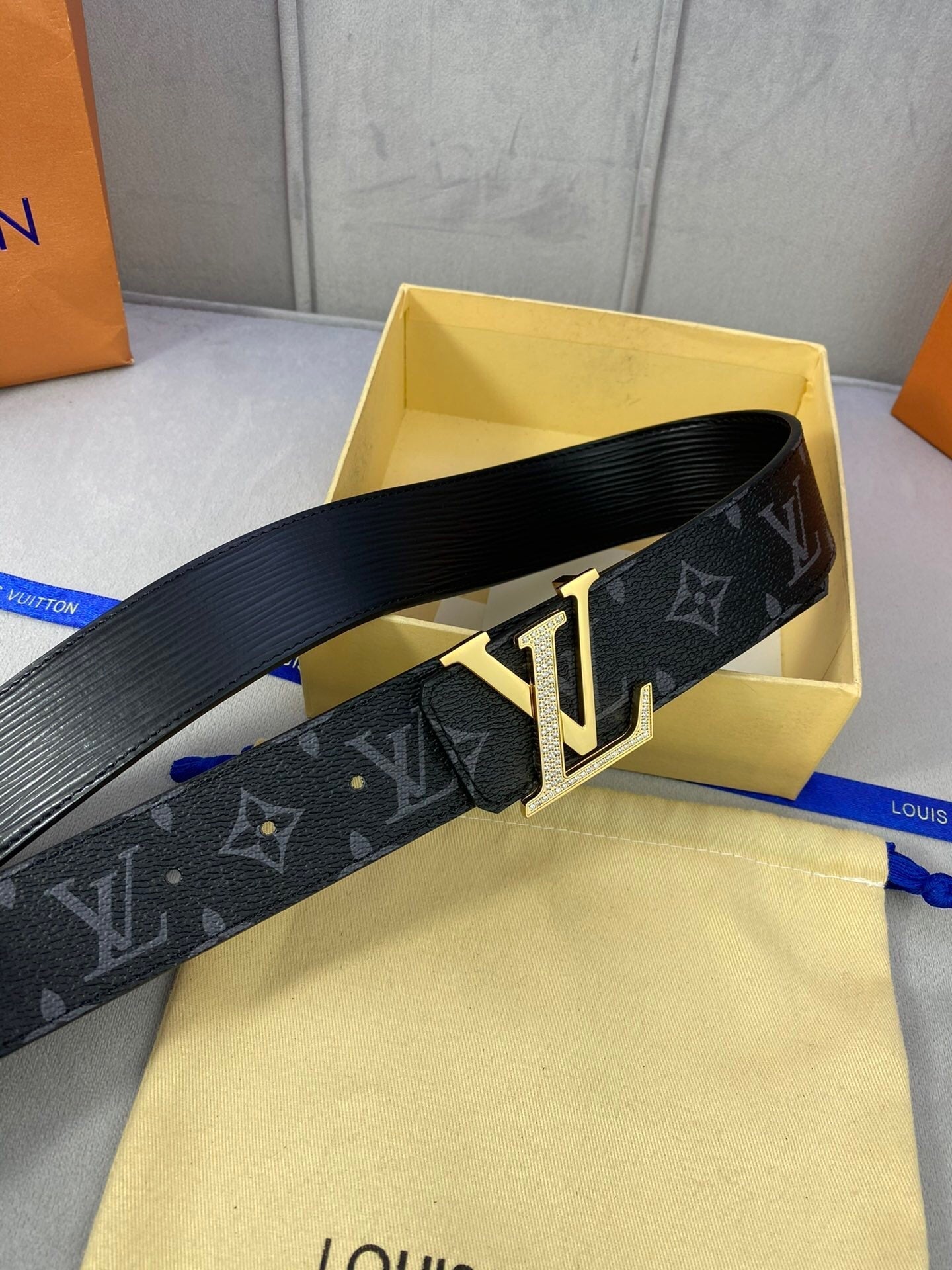 Louis Vuitton Initiales Reversible