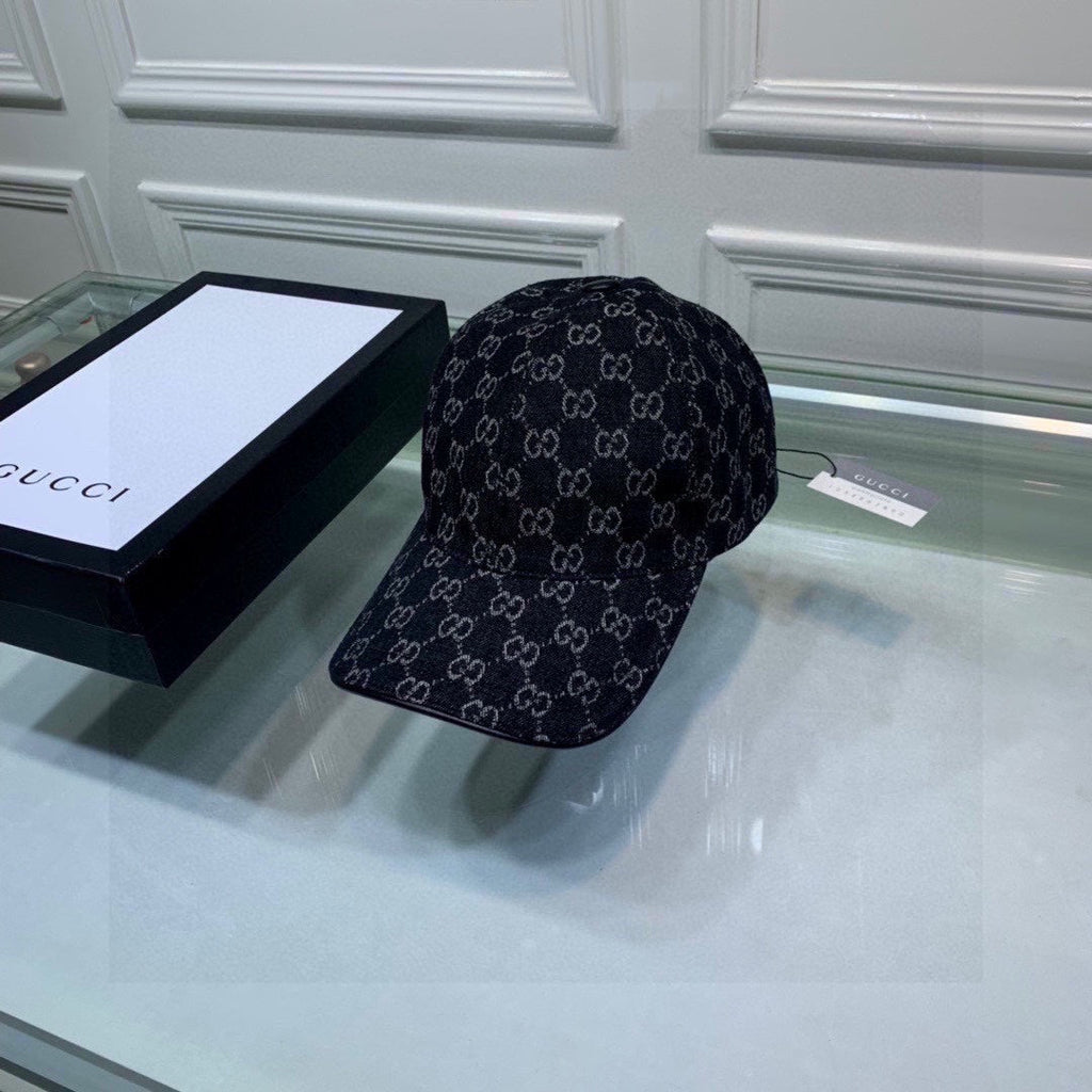 Gucci Canvas Baseball Cap with Web Black