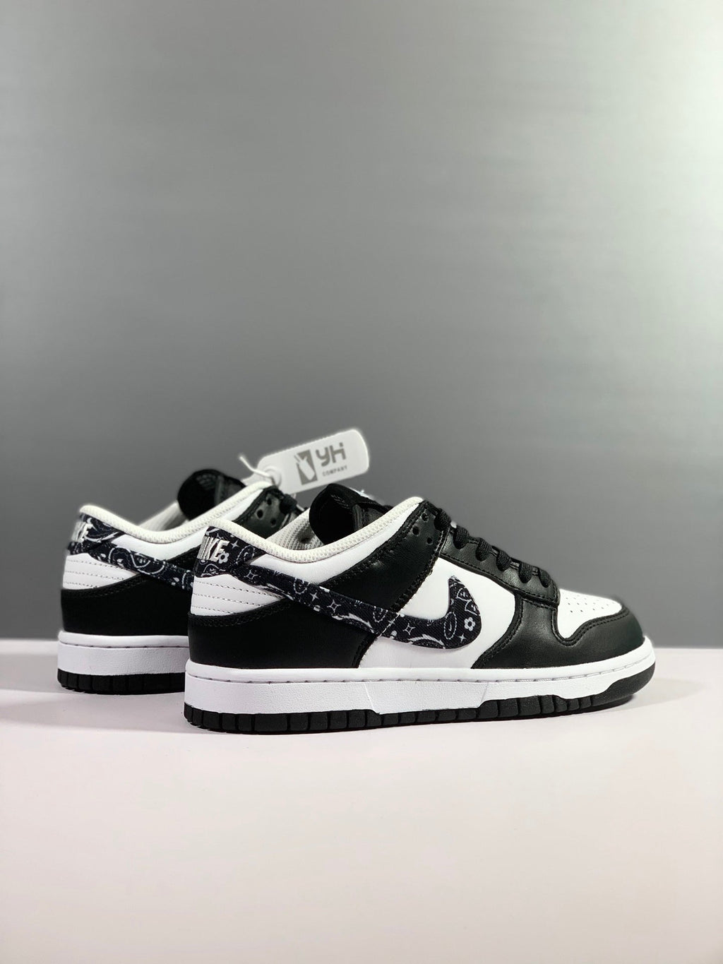 Nike SB Dunk Low Top